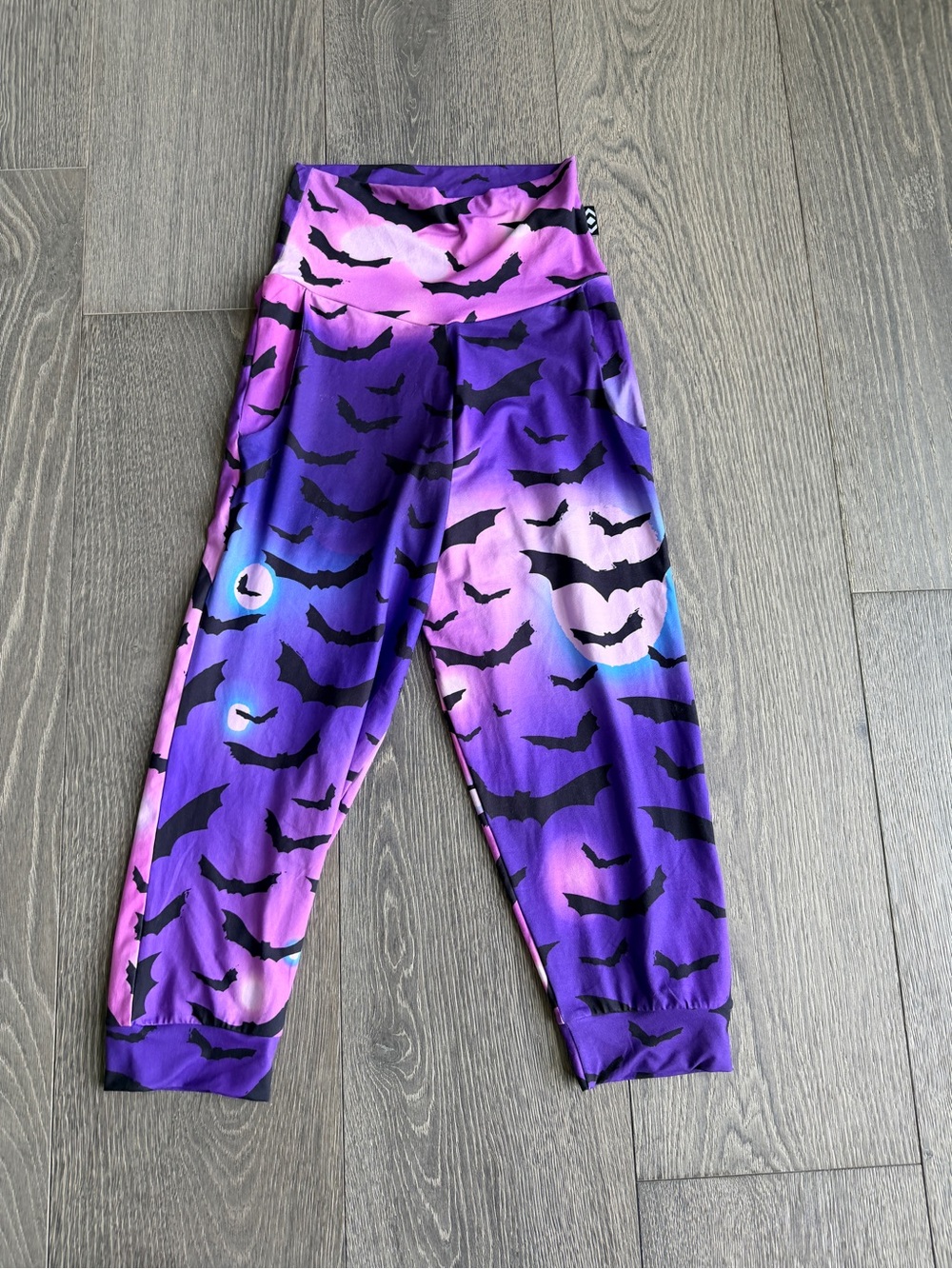 Exotica ExoticAthletica Spooky Bat Jogger with Pockets Size Small